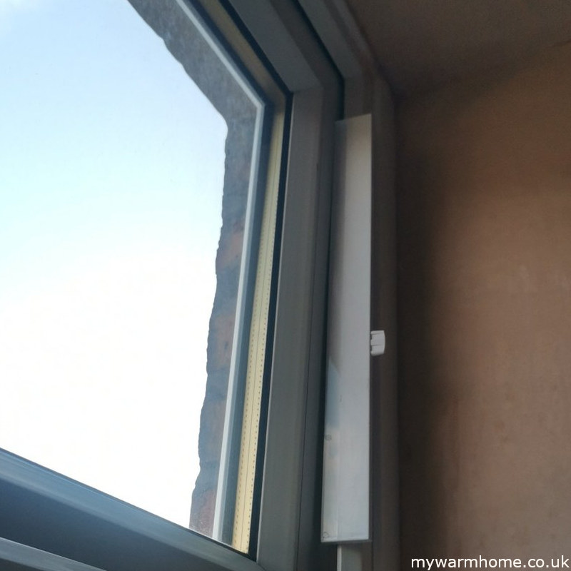 Airbox ventilation vent